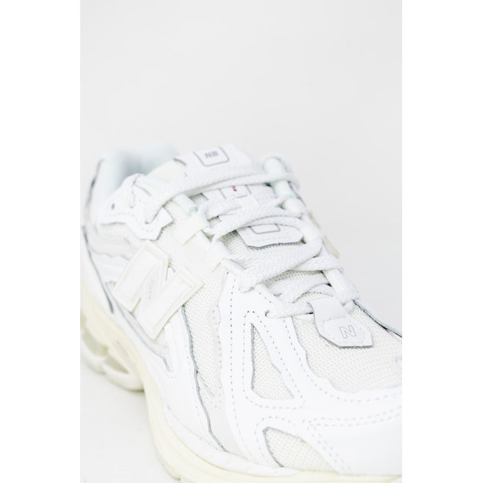 New Balance Men Sneakers